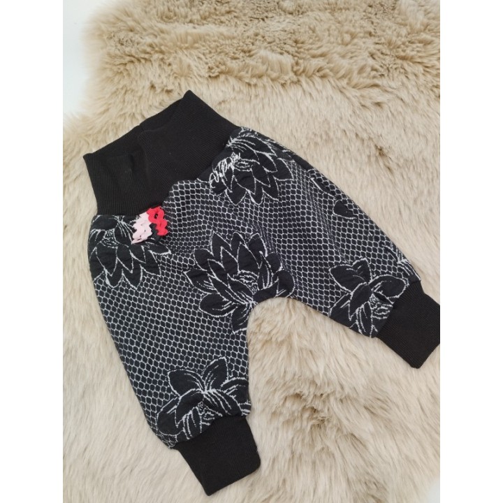 Sarouel fleurs noires et zigzag