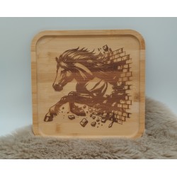 Plateau gravé cheval sauvage