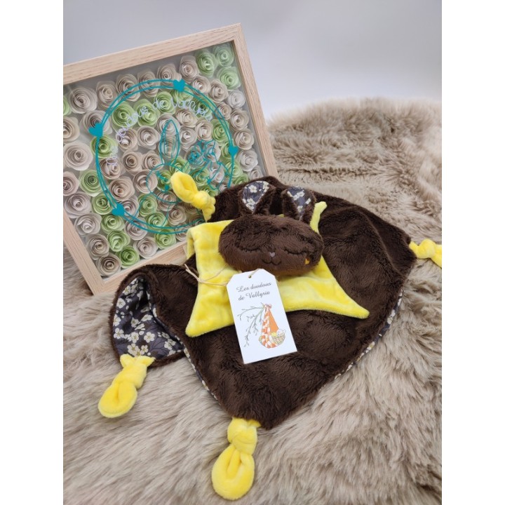 Doudou lapin Sacha marron et jaune et Liberty of london