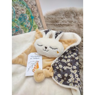 Doudou lapin Sacha écru et crème et Liberty of london