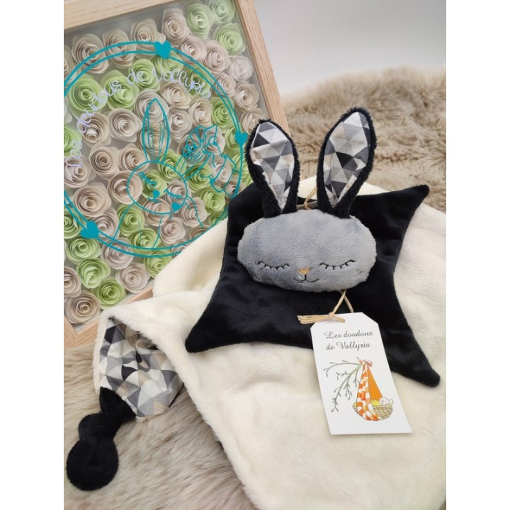 Doudou lapin Sacha écru et noir